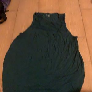 Used merona work tank in medium